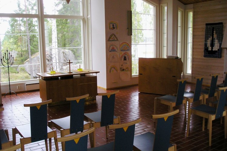 Avaa kuva isommaksi Luodon leirikeskuksen kappeli