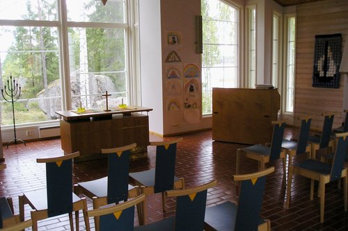 Avaa kuva isommaksi Luodon leirikeskuksen kappeli