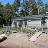 Avaa kuva isommaksi Luodon leirikeskuksen saunarakennus
